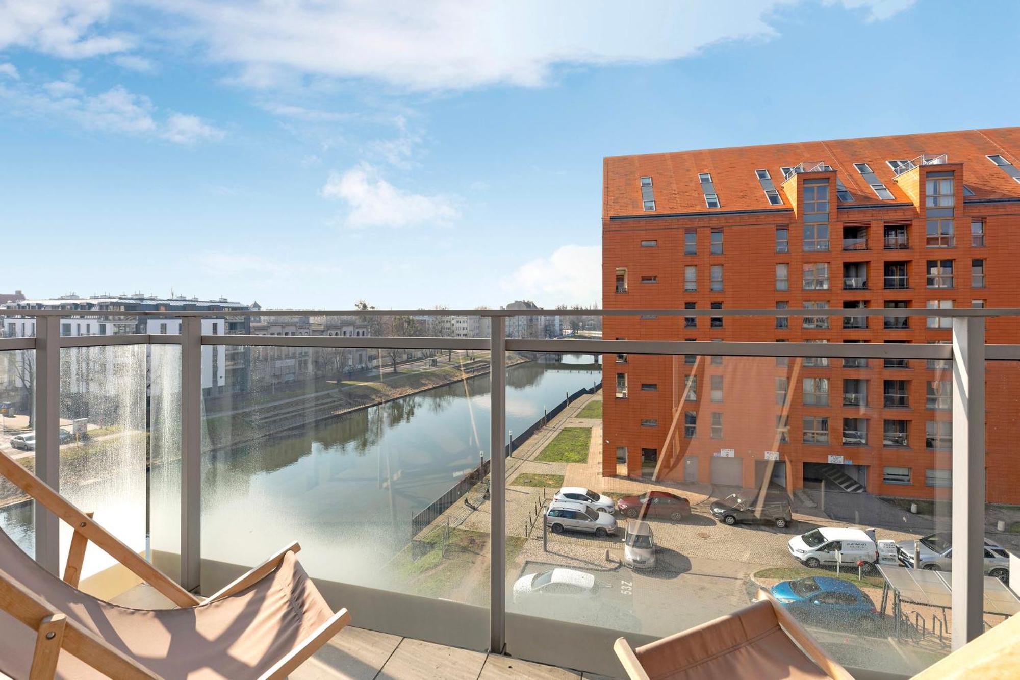 Aura - Riverside & Parking By Downtown Apartments Gdansk Room photo