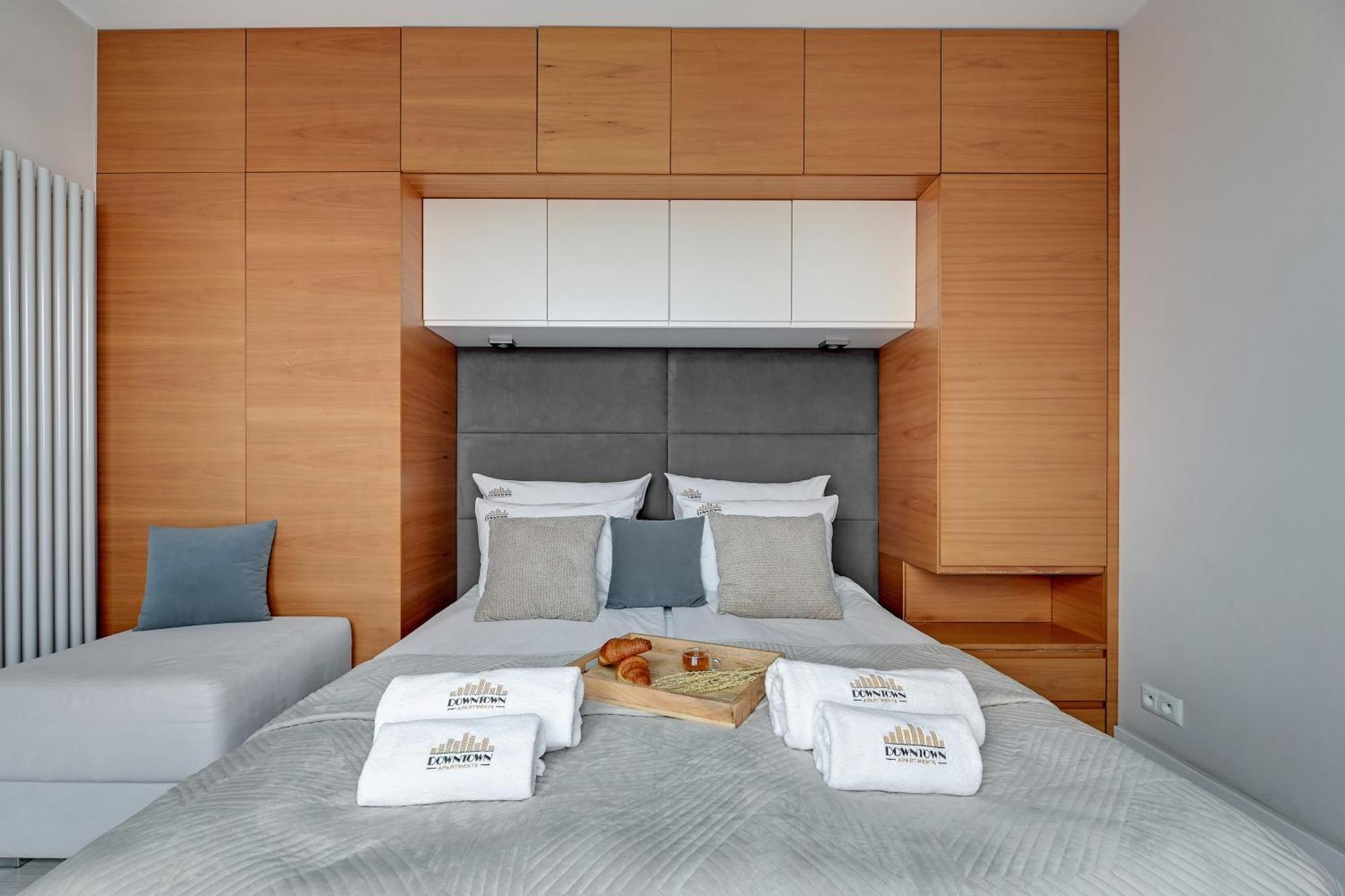 Aura - Riverside & Parking By Downtown Apartments Gdansk Room photo
